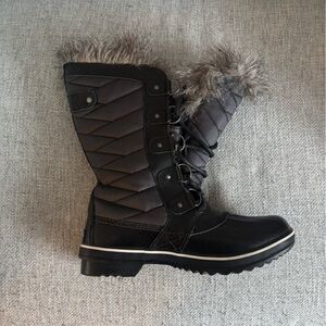 BRAND NEW Sorel Black and Gray Winter Boots